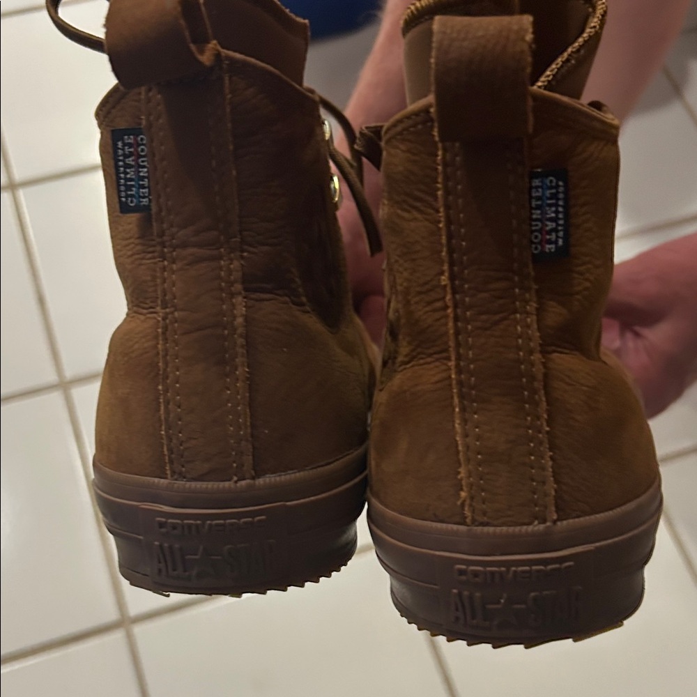 Men's Classic Brown High-Top Sneakers - Picture 3 of 7
